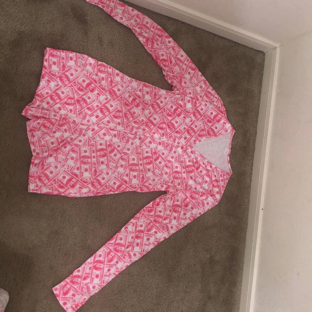 Pink onesie 💞